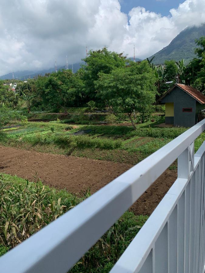 Kayz Villa Batu Dengan Kolam Renang Pribadi Eksteriør billede