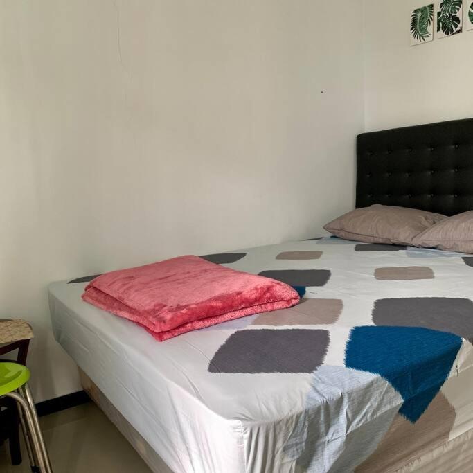 Kayz Villa Batu Dengan Kolam Renang Pribadi Eksteriør billede